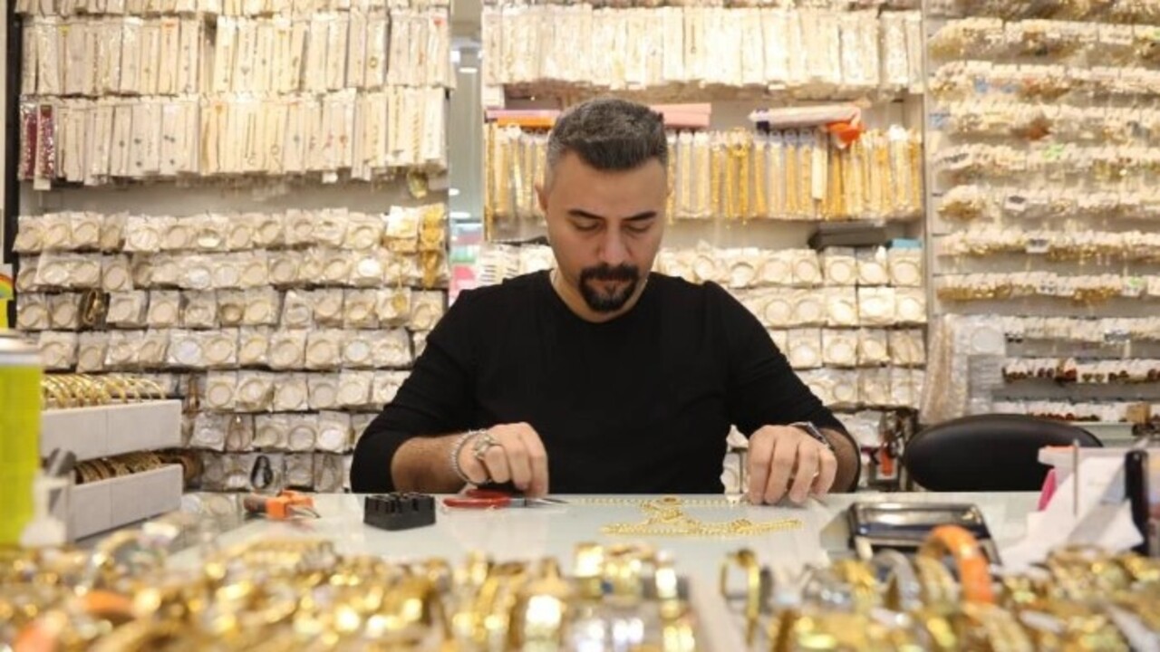 Foto - Elazığ’da akılalmaz olay! Bir poşet dolusu altını unutup gittiler