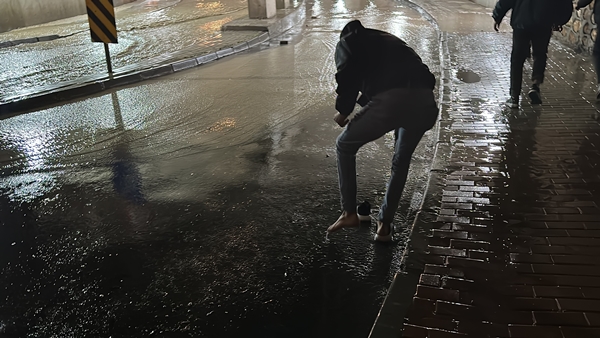 Foto - Elazığ’da şiddetli yağış! Alt geçitleri su bastı