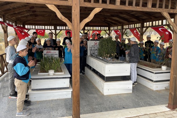 Foto - Elazığ'da süper adım! Yeni gelişmeyi az önce duyurdular! Hafız ordusu, şehidimizin huzurunda...