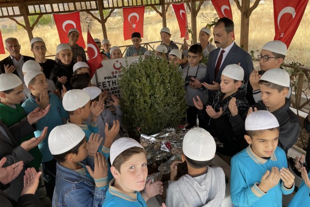 Foto - Elazığ'da süper adım! Yeni gelişmeyi az önce duyurdular! Hafız ordusu, şehidimizin huzurunda...