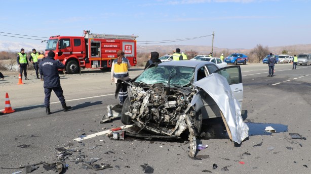 Foto - Elazığ'daki feci kaza! Ölü sayısı yükseldi