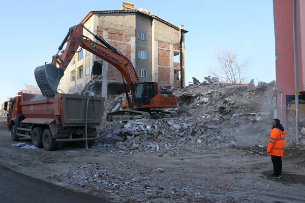 Foto - Elbistan'da yıkılan 342 binanın 185'inin enkazı kaldırıldı