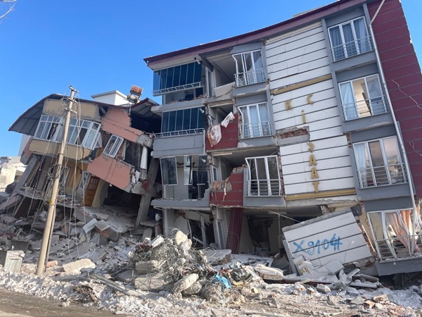 Foto - Elbistan'da yıkılan 342 binanın 185'inin enkazı kaldırıldı