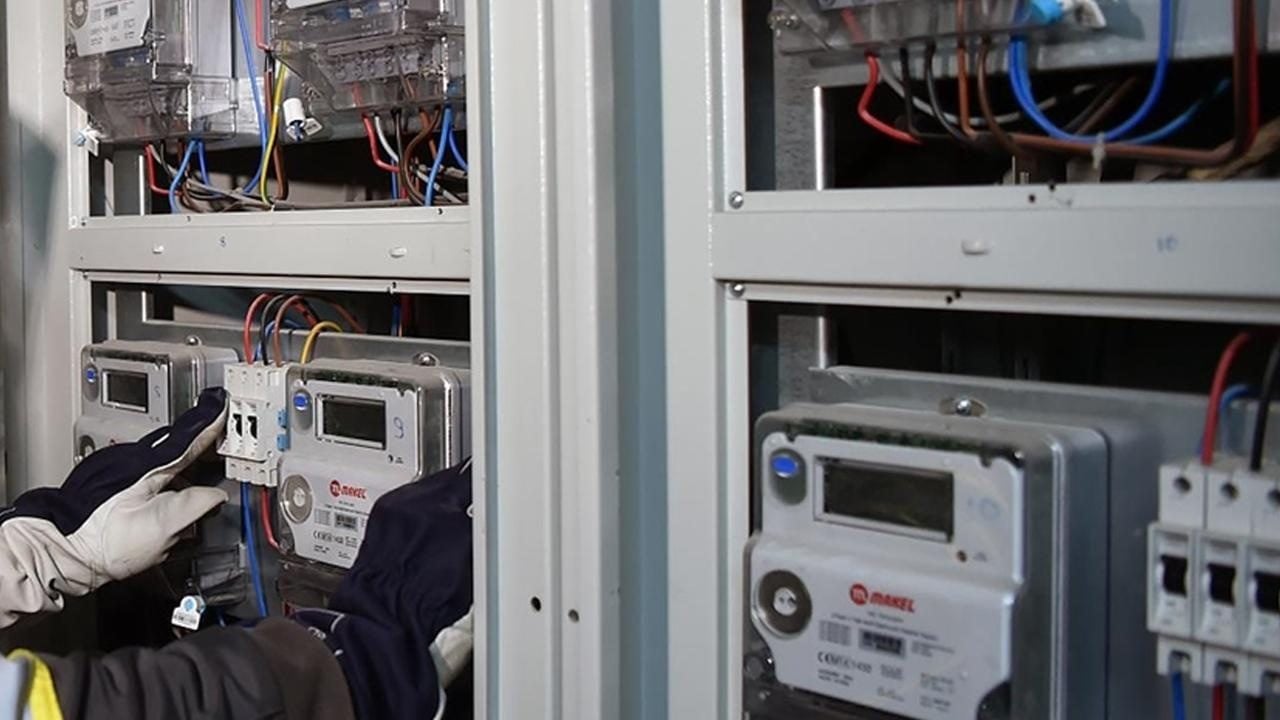 Foto - Elektrik sayaçlarında yeni dönem! Cep telefonundan bile takip edilebilecek