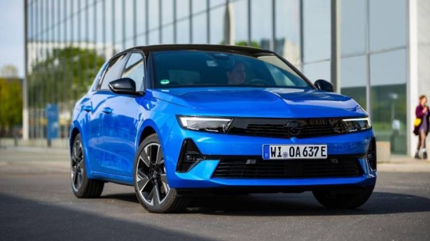 Foto - Elektriklenen Opel Astra satışa çıktı! İşte fiyatı ve özellikleri