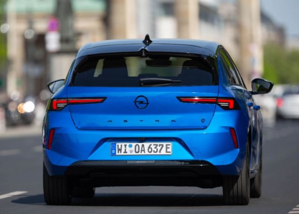 Foto - Elektriklenen Opel Astra satışa çıktı! İşte fiyatı ve özellikleri