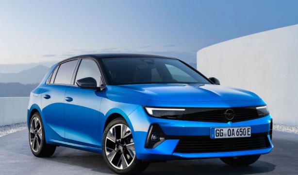 Foto - Elektriklenen Opel Astra satışa çıktı! İşte fiyatı ve özellikleri