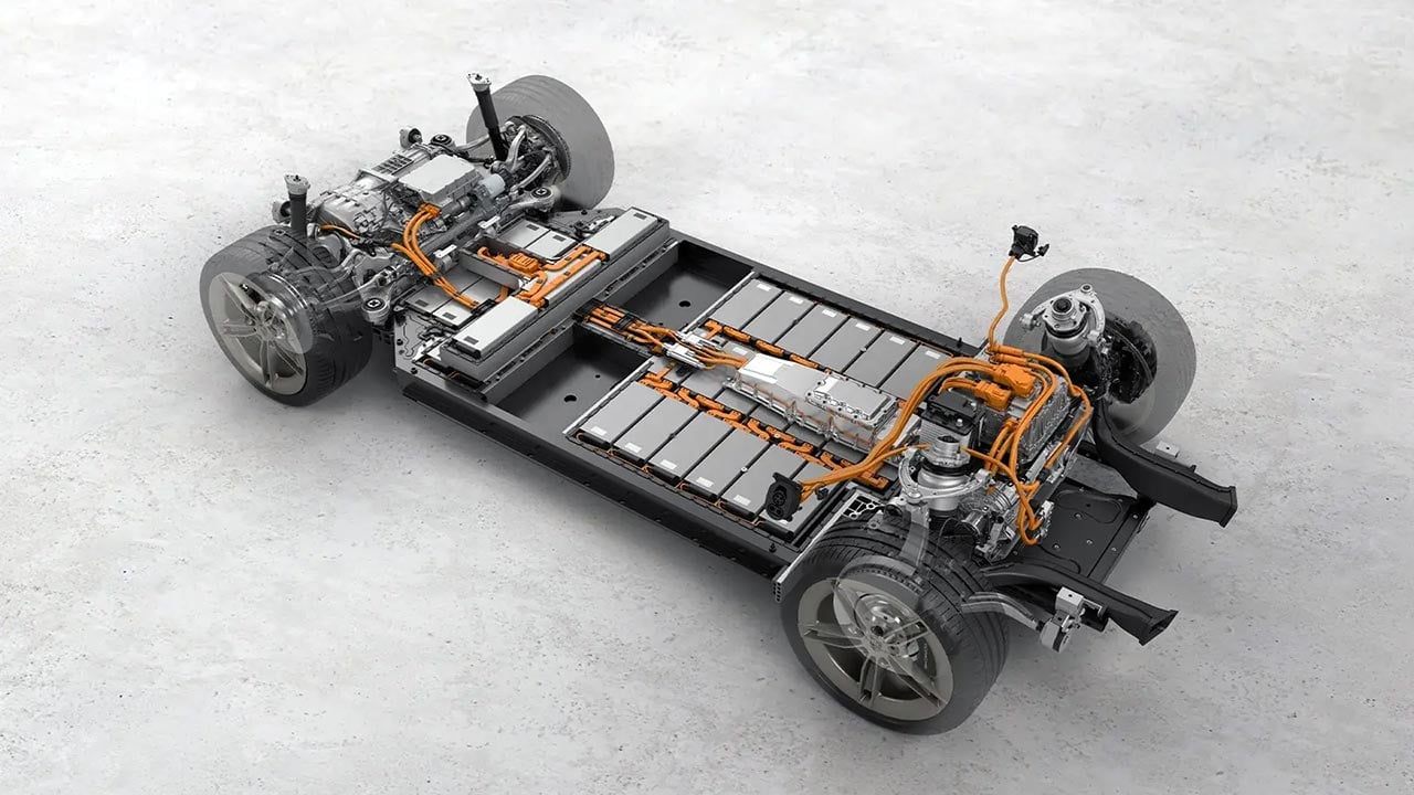 Elektrikli arabada devrim gibi yenilik! Fosil yakıt gözden düşecek