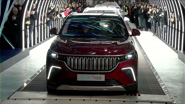 Elektrikli arabalarda neden güneş paneli yok? İşte cevabı