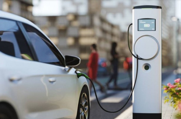 Foto - Elektrikli araçlar çöp mü? Ünlü otomobil uzmanı açıkladı