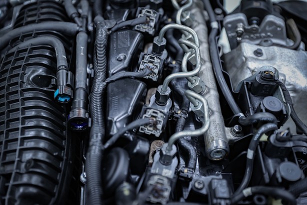 Foto - Elektrikli araçlar giderek artıyor! Peki bakım-onarım uzmanları yeterli mi? Mahir el aranıyor!