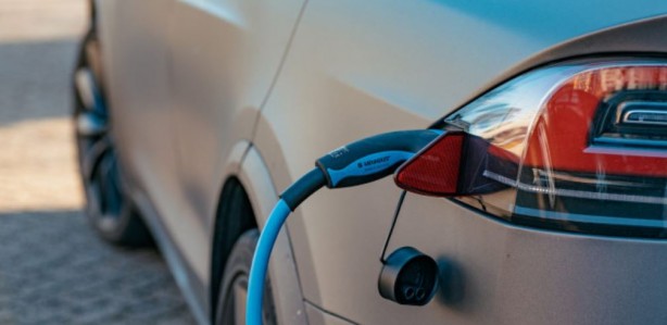 Foto - Elektrikli araçlar kesinti sırasında şebekeye güç sağladı