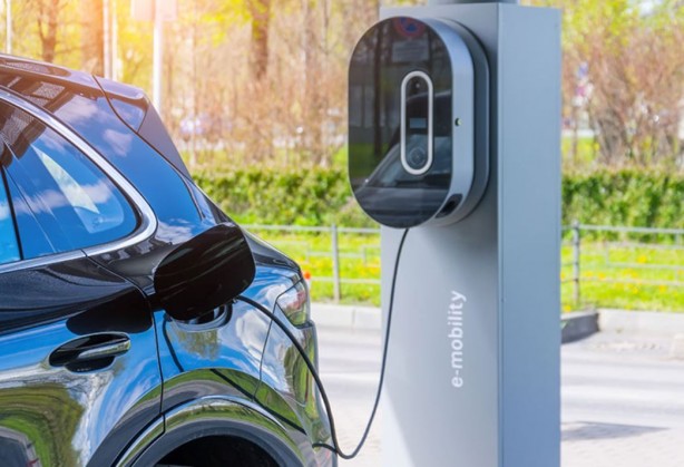 Foto - Elektrikli araçlar kesinti sırasında şebekeye güç sağladı