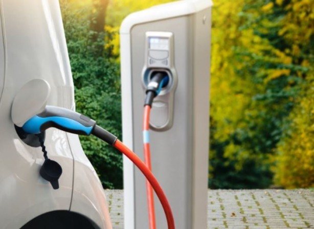 Foto - Elektrikli araçlar kesinti sırasında şebekeye güç sağladı