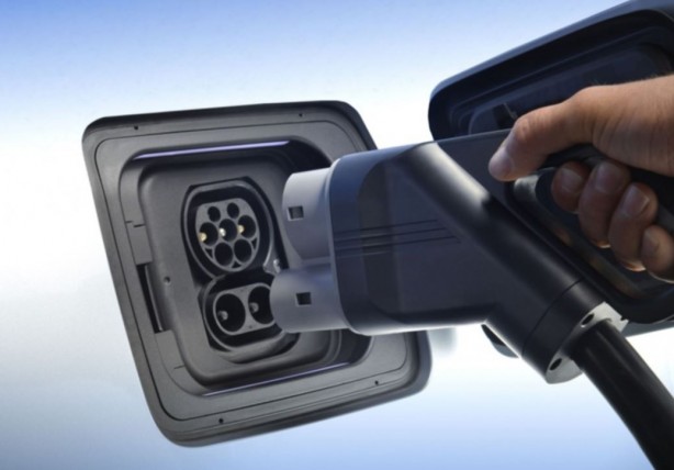 Foto - Elektrikli araçlar kesinti sırasında şebekeye güç sağladı