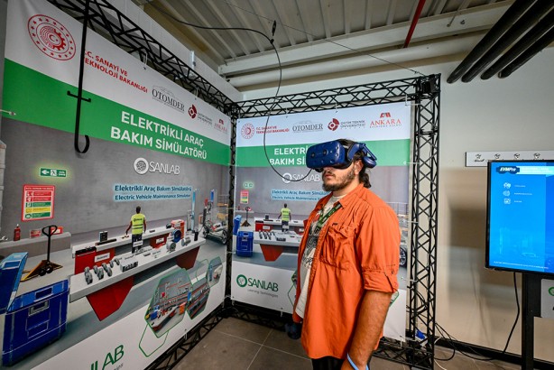 Elektrikli araçların bakımı için simülatörlü eğitim