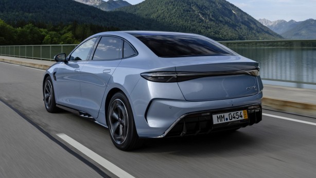 Foto - Elektrikli araçta lider! Yeni model ilk çeyrekte Türkiye’de! O araç Yılın Otomobili finalisti!