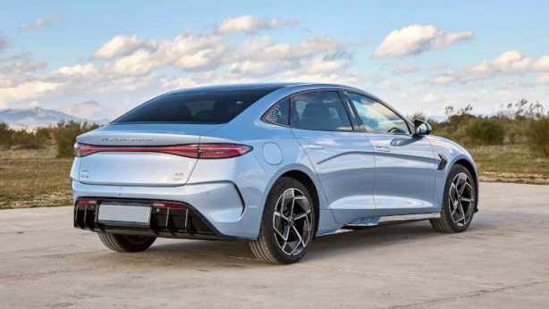 Foto - Elektrikli araçta lider! Yeni model ilk çeyrekte Türkiye’de! O araç Yılın Otomobili finalisti!