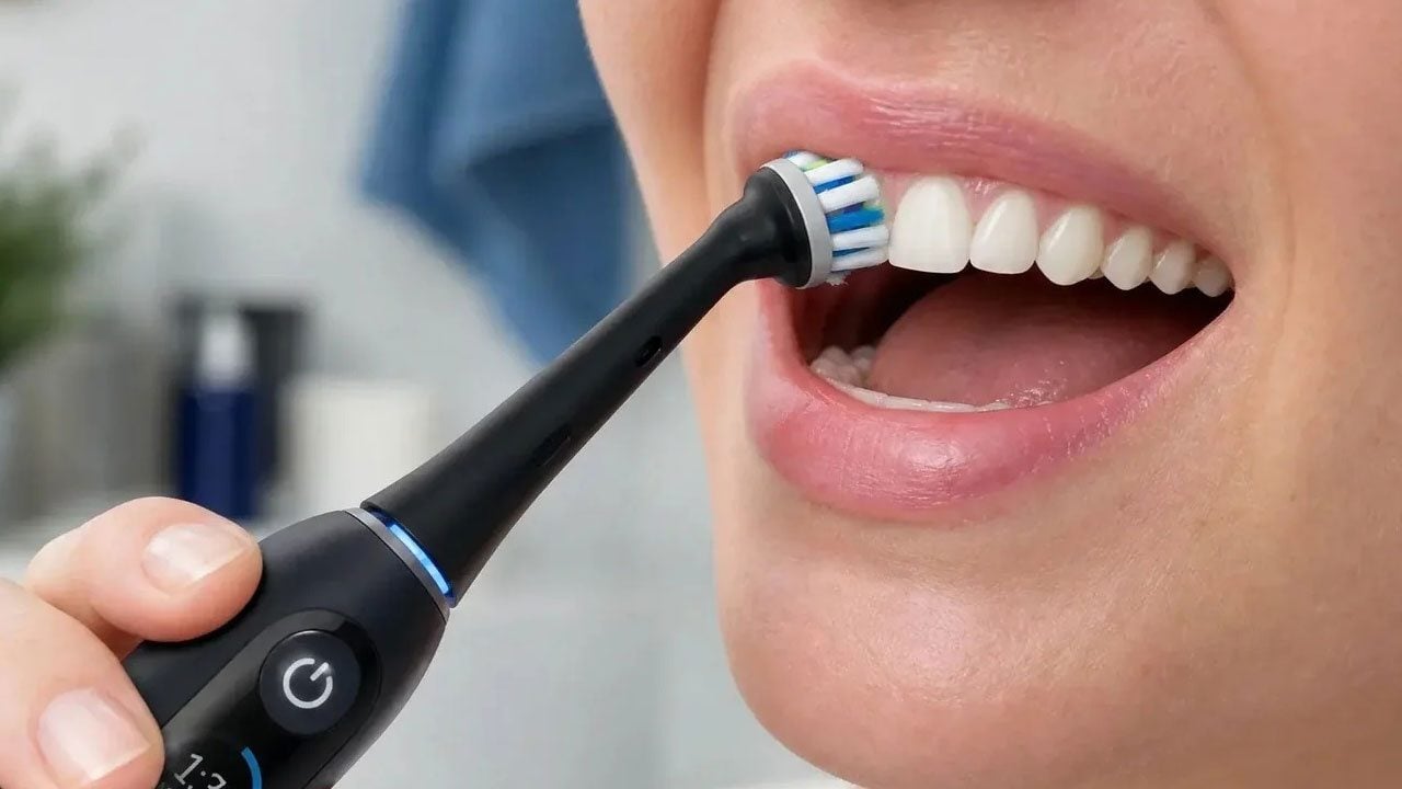 Foto - Elektrikli diş fırçası kullananlar dikkat! Bu alışkanlık vertigoyu tetikler mi?