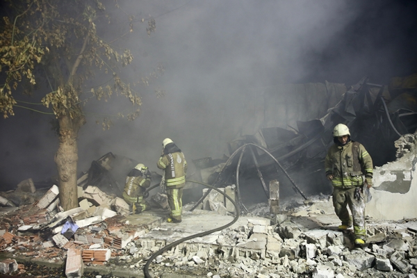 Elektrikli ev aletleri fabrikasında yangın!