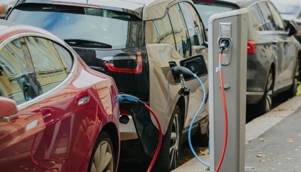 Foto - Elektrikli otomobil alanlar memnun mu? Anket sonuçları paylaşıldı