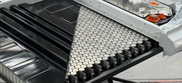 Elektrikli otomobil bataryaları kaç km gidiyor! 700 bin km sonrası test sonuçları açıklandı