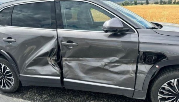 Foto - Elektrikli otomobil kazası cep yakar