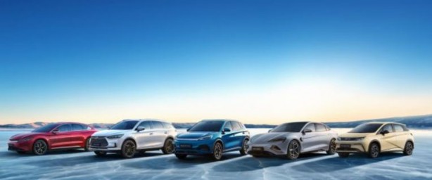 Foto - Elektrikli otomobil savaşları başladı! 