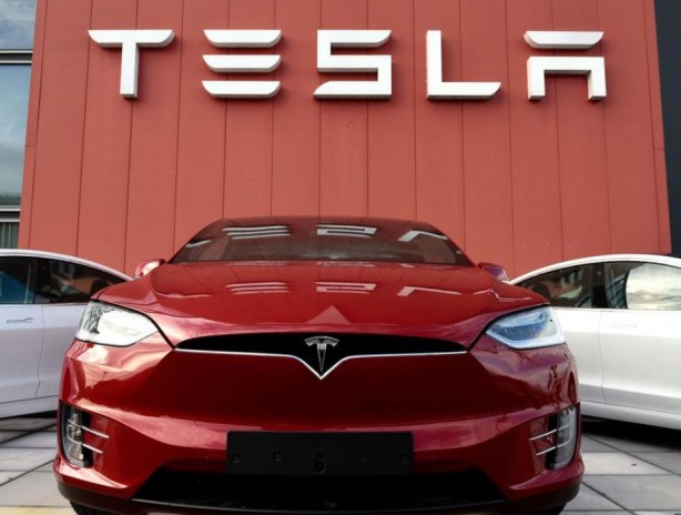 Foto - Elektrikli otomobilde rekabet kızışıyor! Tesla indirim yaptı