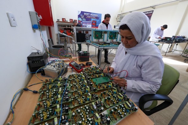 Foto - Elektrikli otomobiller için üç ayrı model taşınabilir şarj cihazı üretildi