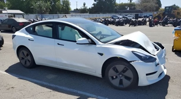 Elektrikli otomobillerde kazanın bedeli ağır oluyor