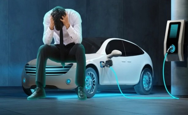 Foto - Elektrikli otomobillerin içten yanmalı araçlara kıyasla kaza oranı daha çok artıyor! İşte bazı sebepler!