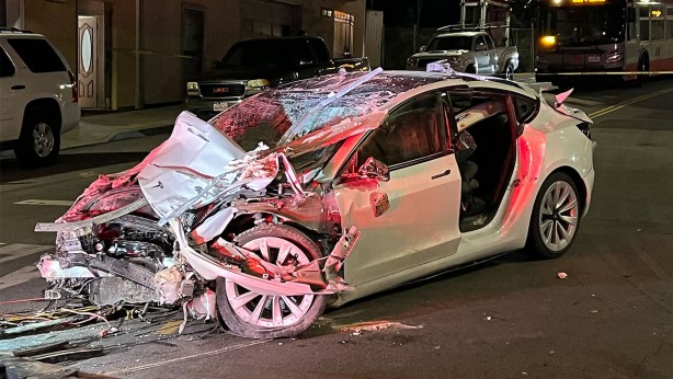 Foto - Elektrikli otomobillerin içten yanmalı araçlara kıyasla kaza oranı daha çok artıyor! İşte bazı sebepler!