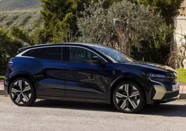 Foto - Elektrikli Renault Megane'ın Türkiye satış fiyatı belli oldu! Sipariş alımına başlandı