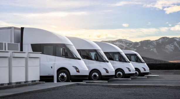 Elektrikli Tesla Semi tırları Avrupa yollarına çıkıyor!
