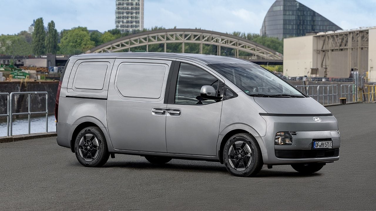 Foto - Elektrikli ticari araçta oyun değişiyor! 20 dakikada şarj oluyor, 450 km gidiyor: Hyundai STARIA Cargo