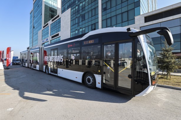 Foto - Elektrikli ve yerli metrobüs görücüye çıktı