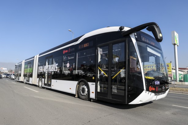 Foto - Elektrikli ve yerli metrobüs görücüye çıktı