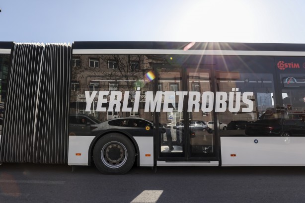 Foto - Elektrikli ve yerli metrobüs görücüye çıktı