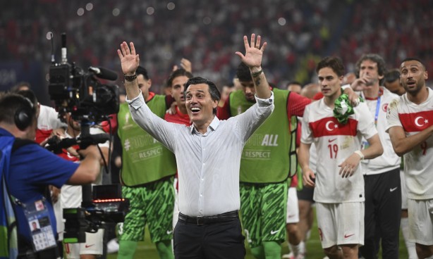 Foto - Eleştirdikleri Montella bakın ne yaptı! Helal olsun sana be İtalyan! İlan etti bile…