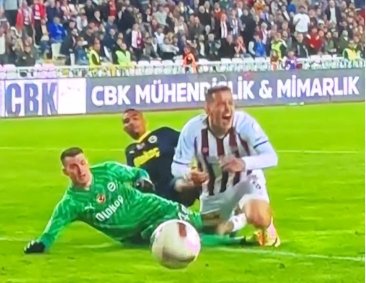 Foto - Elin yabancısına güvenilirse işte sonuç bu olur! Cem Küçük bile çıldırdı: Yazıklar olsun