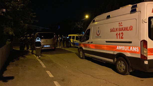 Foto - Elinde pompalı tüfekle sokağa çıktı: 4 saatte ikna edildi