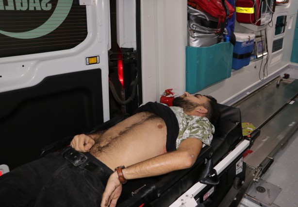 Foto - Elinde tabancayla saldırıya gitti, silahla vurularak ağır yaralandı