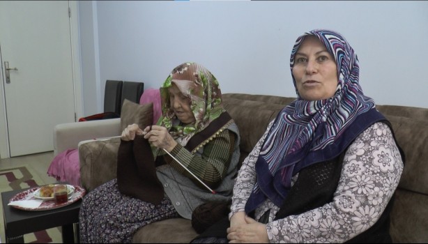 Foto - Eline sağlık Şerife teyze