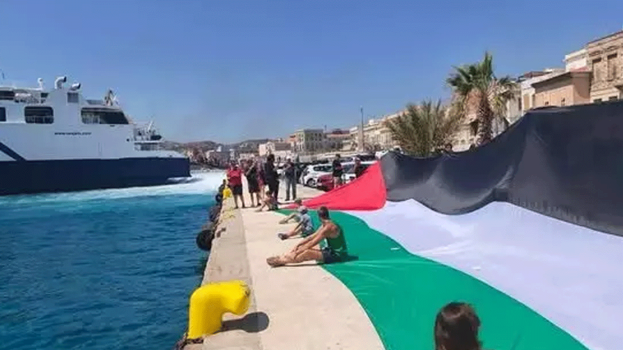 Elleriniz dert görmesin: Yunanistan'da İsrailli turistleri dövdüler! 