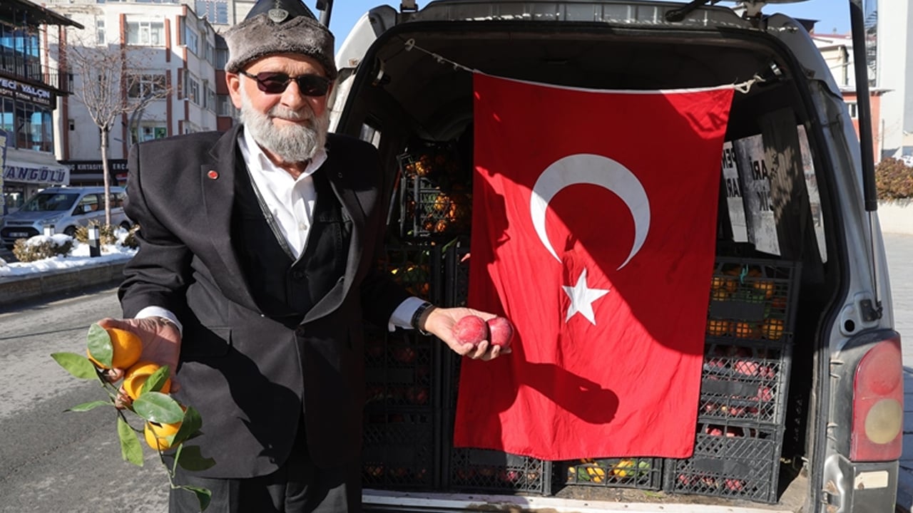 Elmacı Dede harekete geçti: Çinko, demir gibi minerallerle dolu elma ve mandalina getirdi! Mutluluğunu yaşıyor