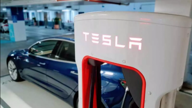 Foto - Elon Musk acizliğini milyonlarca para ödülü ile kapatmaya çalıştı! Tesla'dan bilgisayar korsanlarına 9 milyon TL ödül