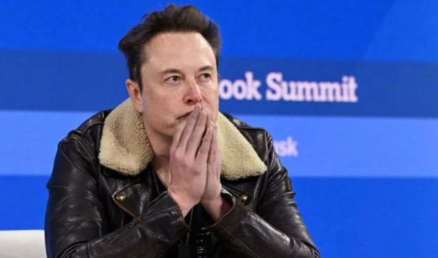 Foto - Elon Musk, Apple'ı tehdit etti! Teknolojide yapay zeka restleşmesi