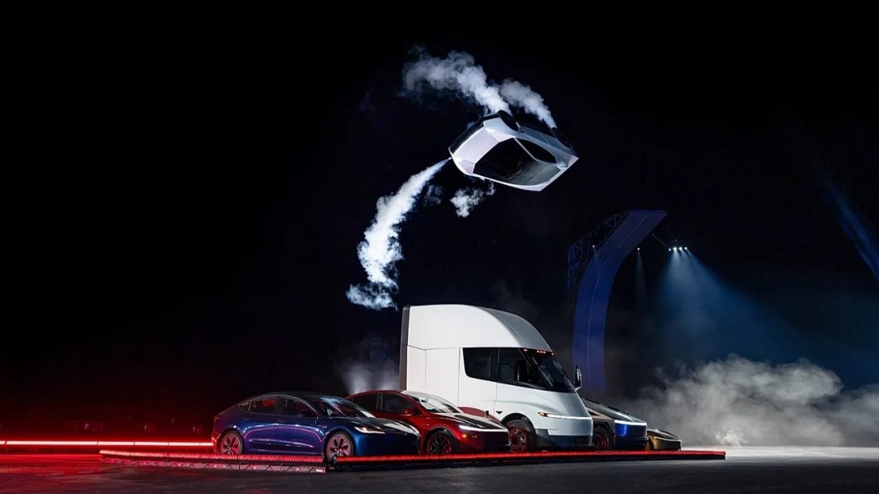 Foto - Elon Musk bile şaşırdı! Tesla'nın arabası uçuyor, hissesi düşüyor