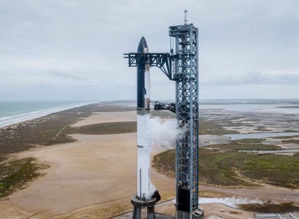 Foto - Elon Musk dev roketi sil baştan yaptı